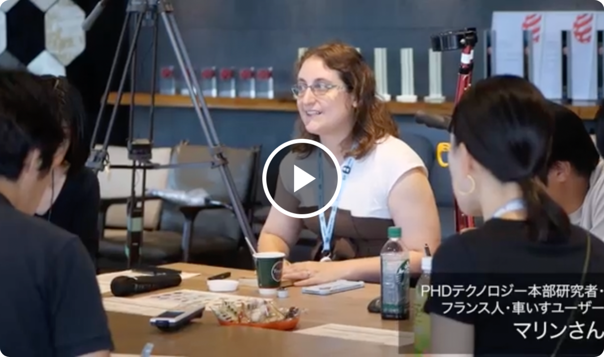 Photo: People talking in a workshop