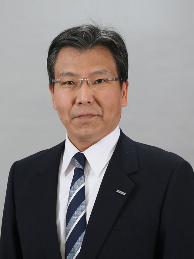 Portrait photo:Kiyoshi Otaki