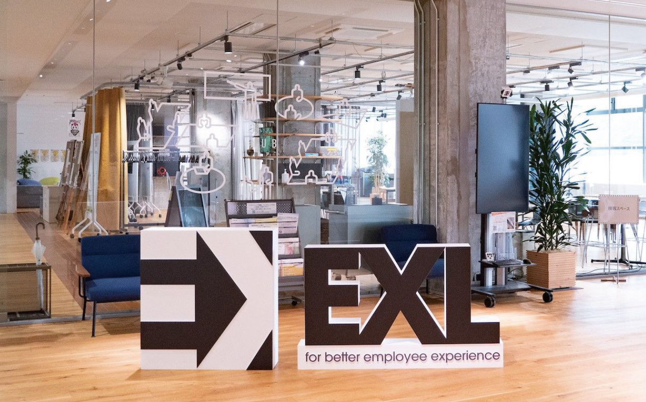 EX lab with open space.