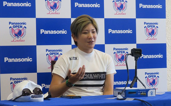 オンラインレッスン成田美寿々プロ 写真