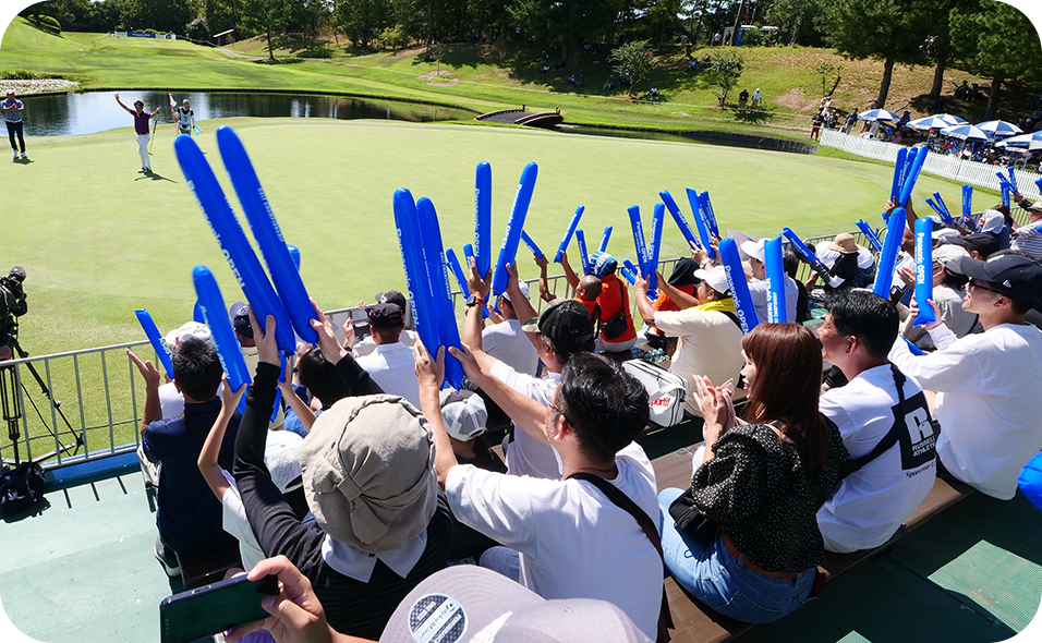 盛り上がるザ・ギャラリーホールの様子