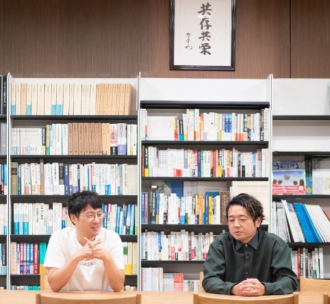MOPTIMOが目指すイノベーションについて語り合う改發と森川