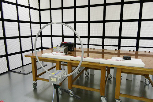 放射エミッション測定（磁界）