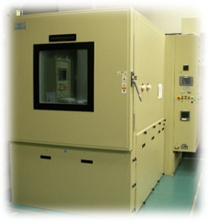 複合振動試験機