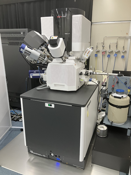 PFIB-SEM室（BF27）