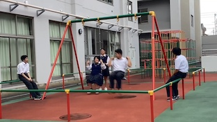 変な学校