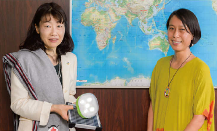 【日本赤十字社】アフリカの人々に希望をもたらす、ソーラーランタンの明かり