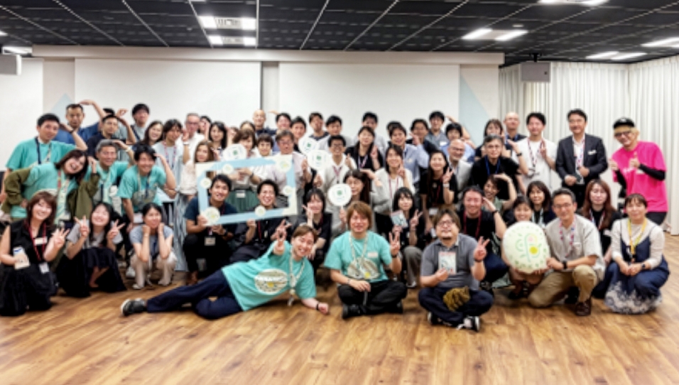 写真：グループCEO表彰受賞記念イベントでの記念撮影