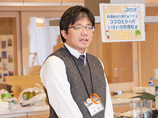 写真:上原孝介さん(ココファン藤沢SST事業所長)