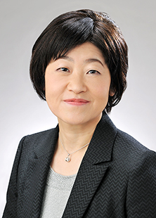 写真:湯川夏子(ゆかわなつこ)先生肖像