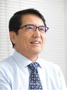 写真:ペットの解説をする太田先生