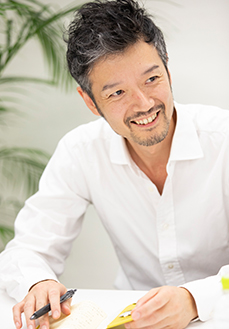 写真:老年期のうつに関して、語る伊東氏