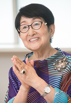 写真:美容の大切さを語る小林さん