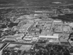 Aerial view of the Kadoma site in 1962 after completion of the head office (today's Nishi-Kadoma and head office site)