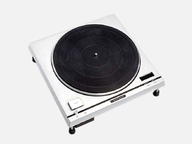 Photo: Direct drive record player