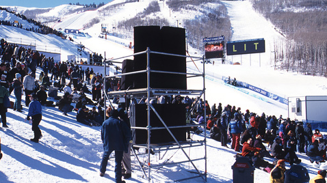 照片：设置在盐湖城冬季奥运会滑雪比赛会场的多台RAMSA扬声器