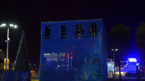 照片：设置在索契冬季奥运会公园内的多台DLP投影机
