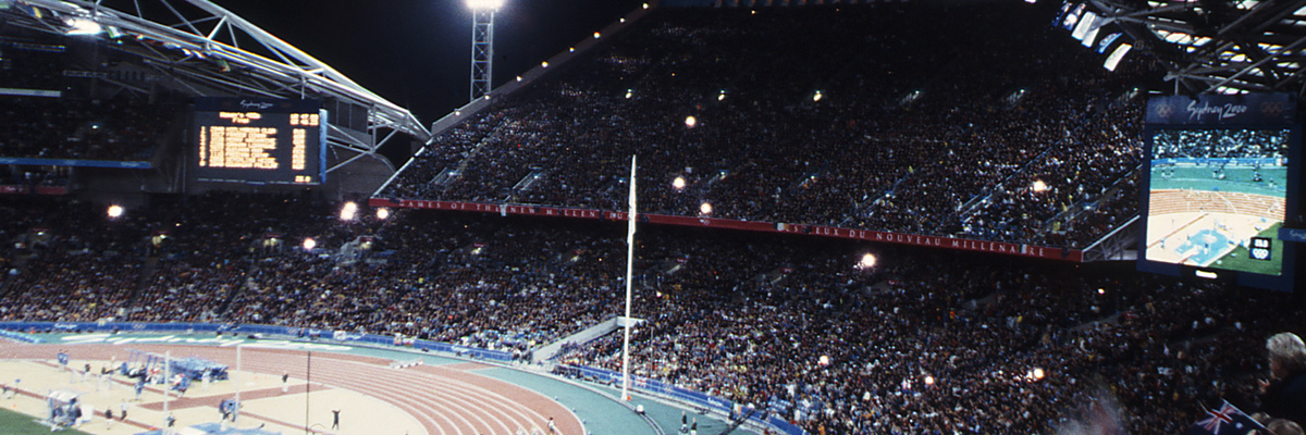 Photo: Competition at the athletics venue of the Olympic Games Sydney 2000
