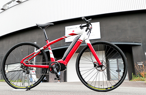 写真：電動アシスト自転車スポーツタイプ