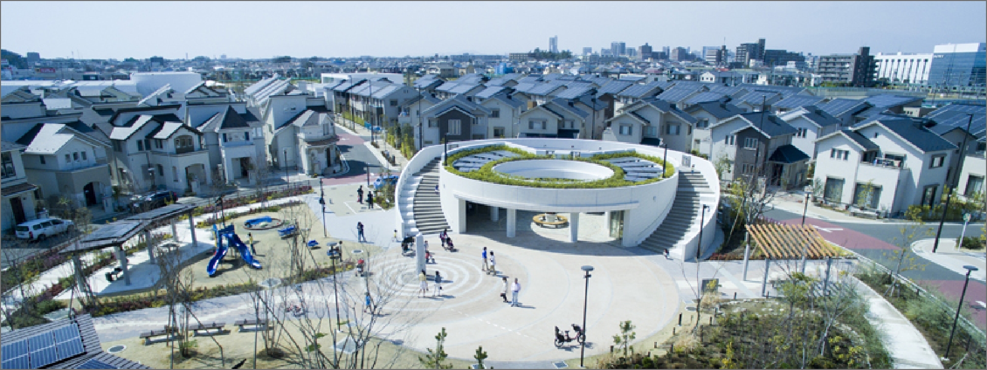 画像：神奈川県藤沢市Fujisawaサスティナブル・スマートタウンを背景にしたSDGsへの取り組みのリンクバナー