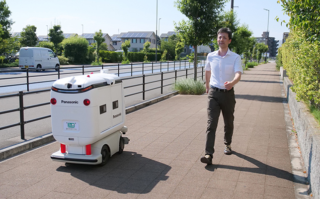 日本初、届出制に基づく自動配送ロボットの運用を開始 ～神奈川県藤沢市と東京都千代田区丸の内でロボットを用いた実証サービスを提供～