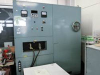 低圧大電流通電試験機