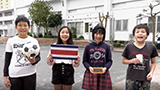 コスタリカを応援している江戸川区立清新ふたば小学校の生徒さん写真