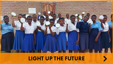 【活動レポート】ランタンの灯りが子どもたちの学習や生活環境を改善（マラウイ・タンザニア）
