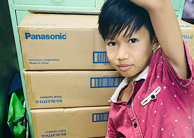 ミャンマーの子どもの写真