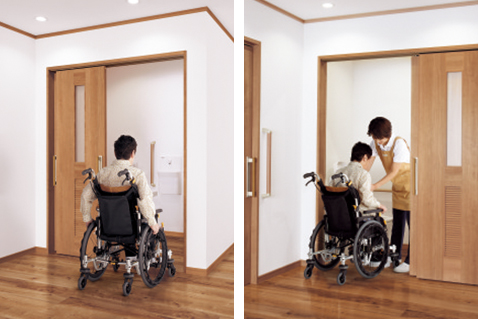 写真：開口部が広く車椅子でも使いやすい「3枚連動引違い」 紹介写真