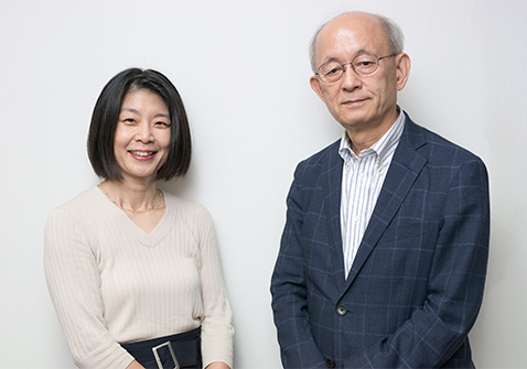 写真：（左）白川修一郎 （しらかわしゅういちろう） 先生、（右）パナソニック(株) デザイン戦略室 中尾洋子
